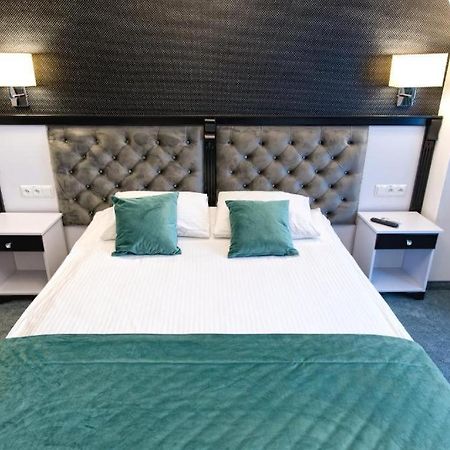 Hotel Campari Góra Motyczna Екстериор снимка