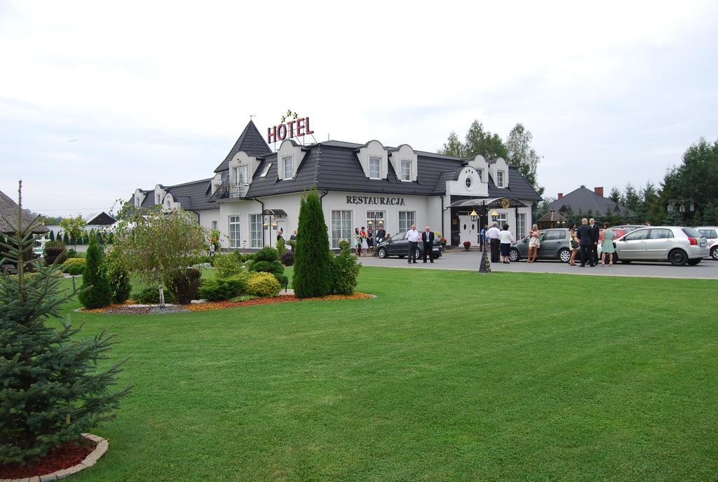 Hotel Campari Góra Motyczna Екстериор снимка