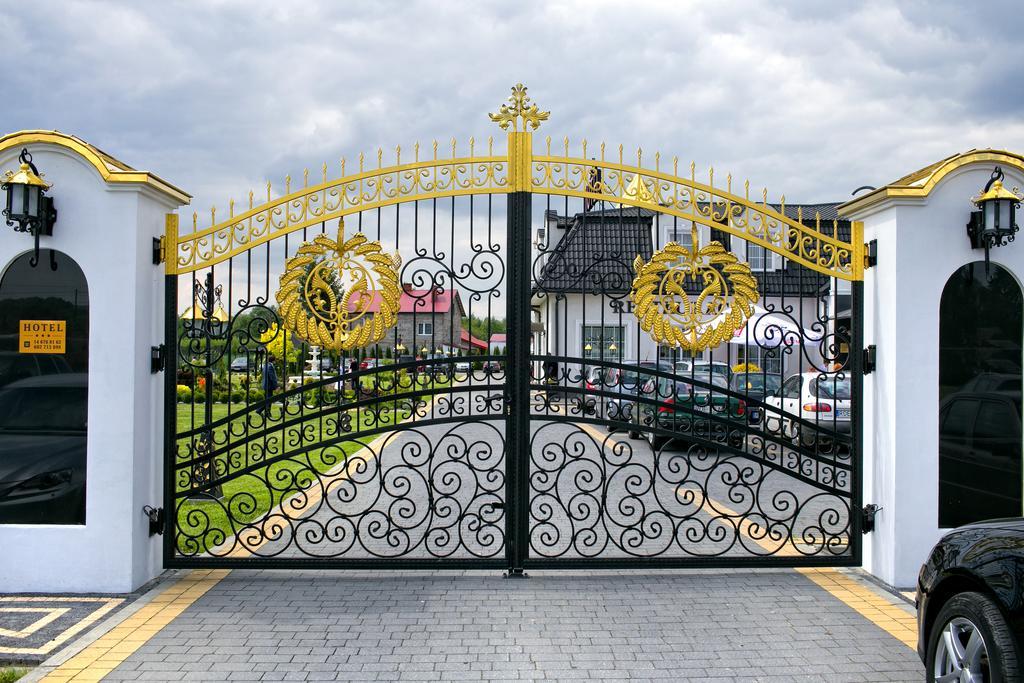 Hotel Campari Góra Motyczna Екстериор снимка