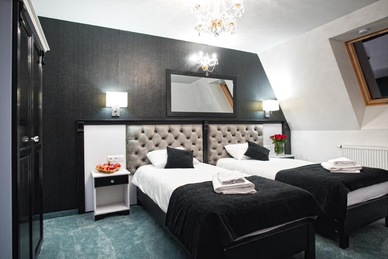 Hotel Campari Góra Motyczna Екстериор снимка