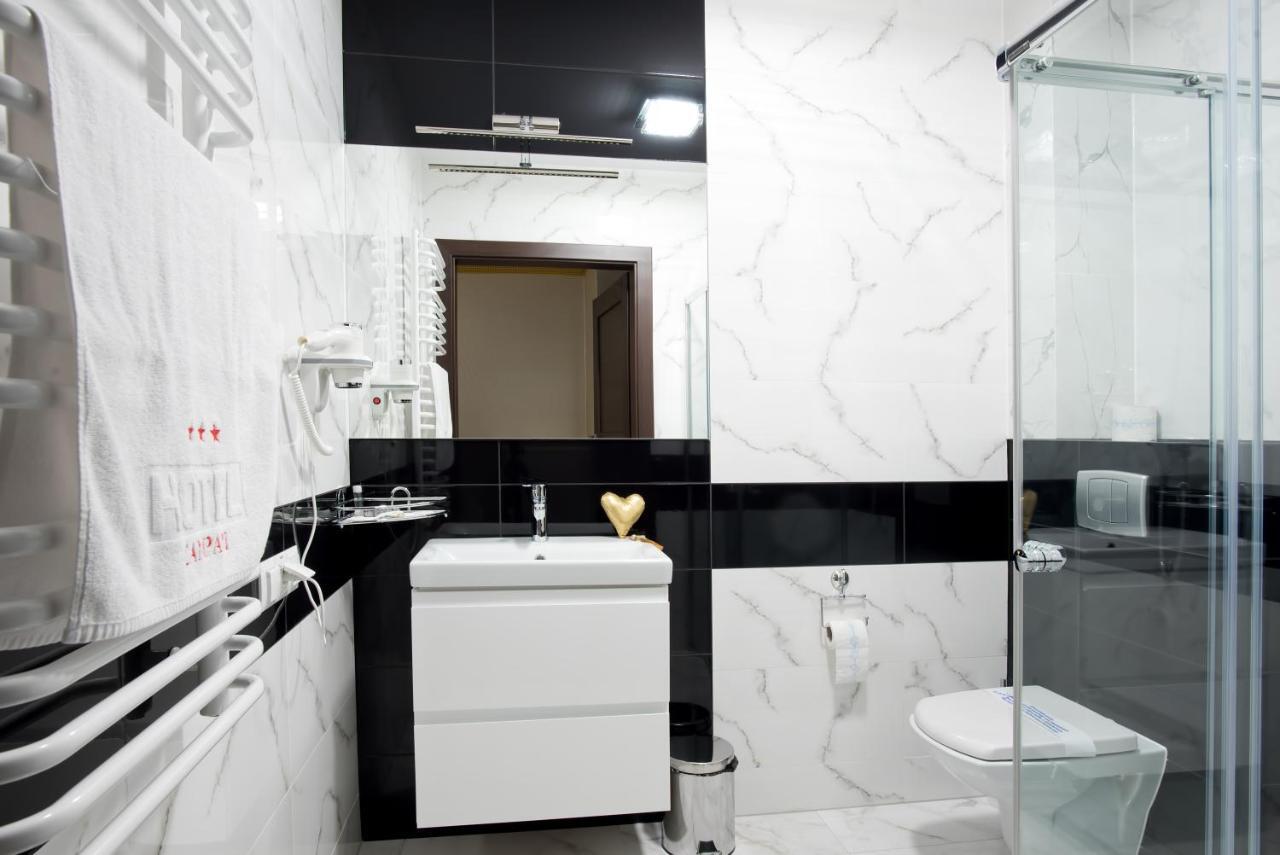 Hotel Campari Góra Motyczna Екстериор снимка