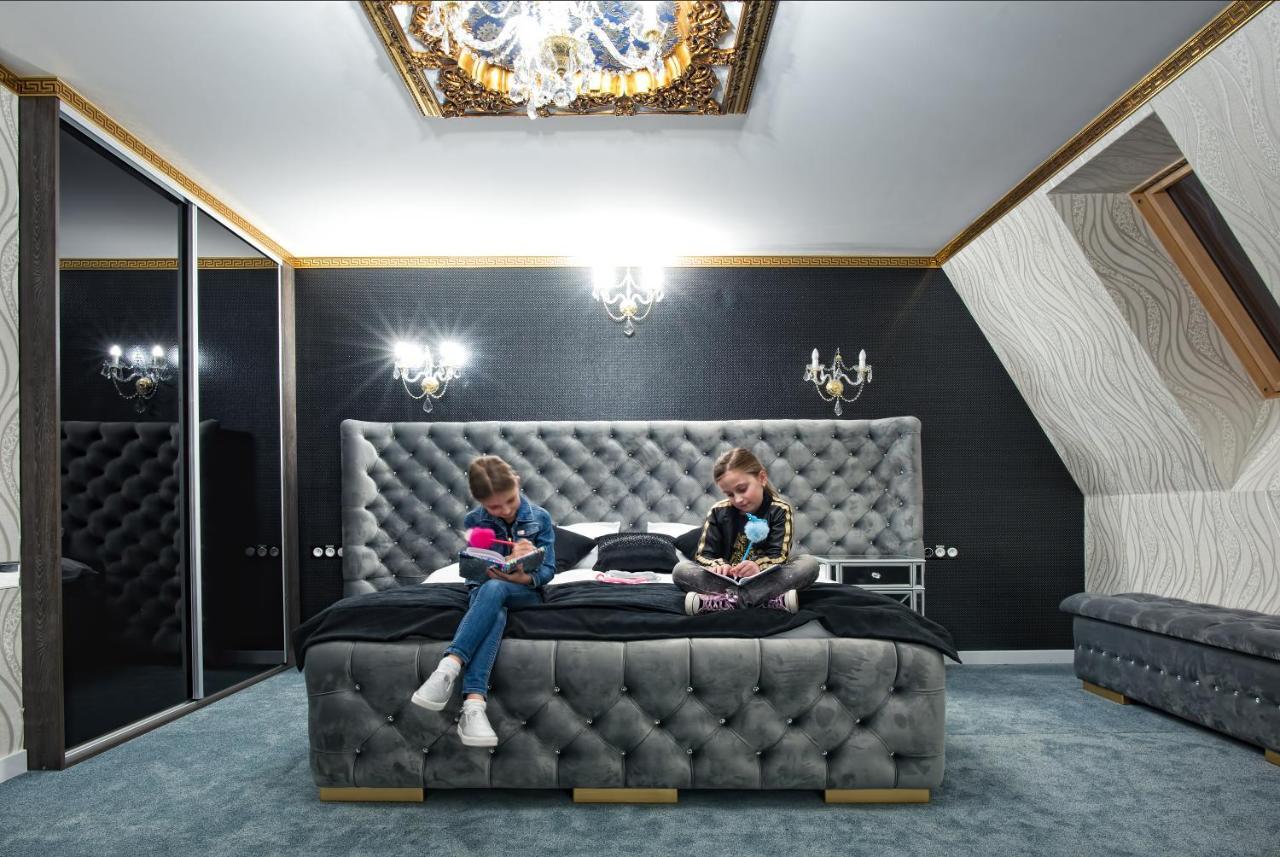 Hotel Campari Góra Motyczna Екстериор снимка